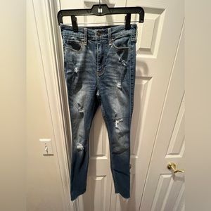 Women’s Hollister jeans ultra high rise 0R 24/30L